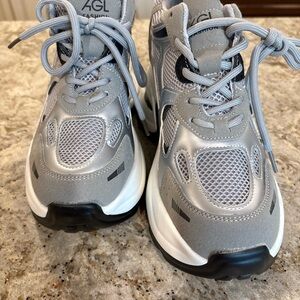 AGL women’s platform brand new Silver and Black Sneakers